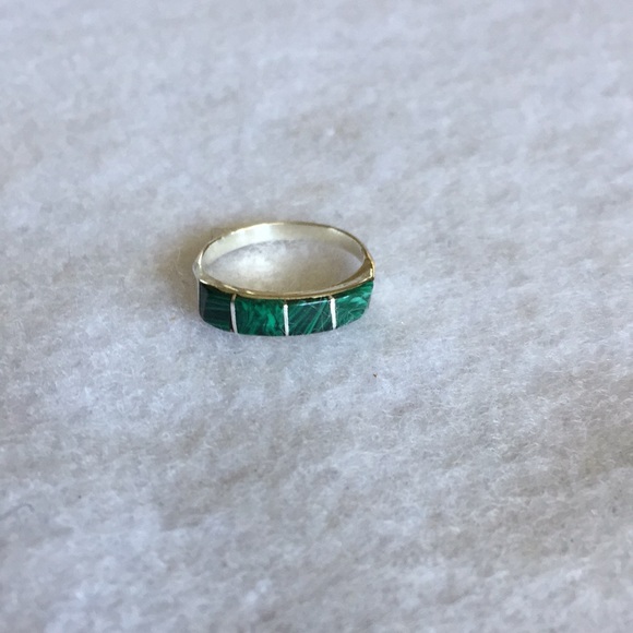 Malachite & Sterling Silver Ring - Picture 2 of 4
